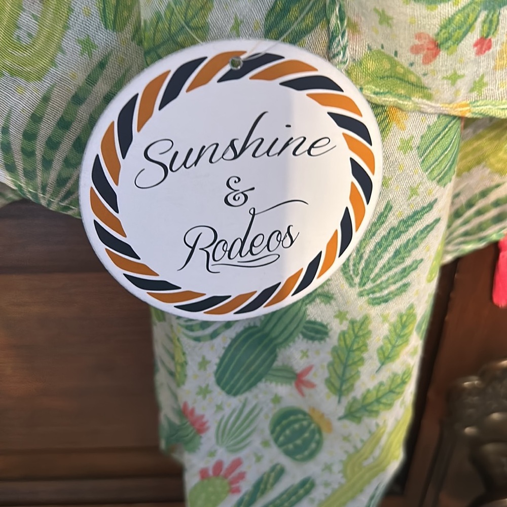 Sunshine and Rodeos - Picture 3 of 3